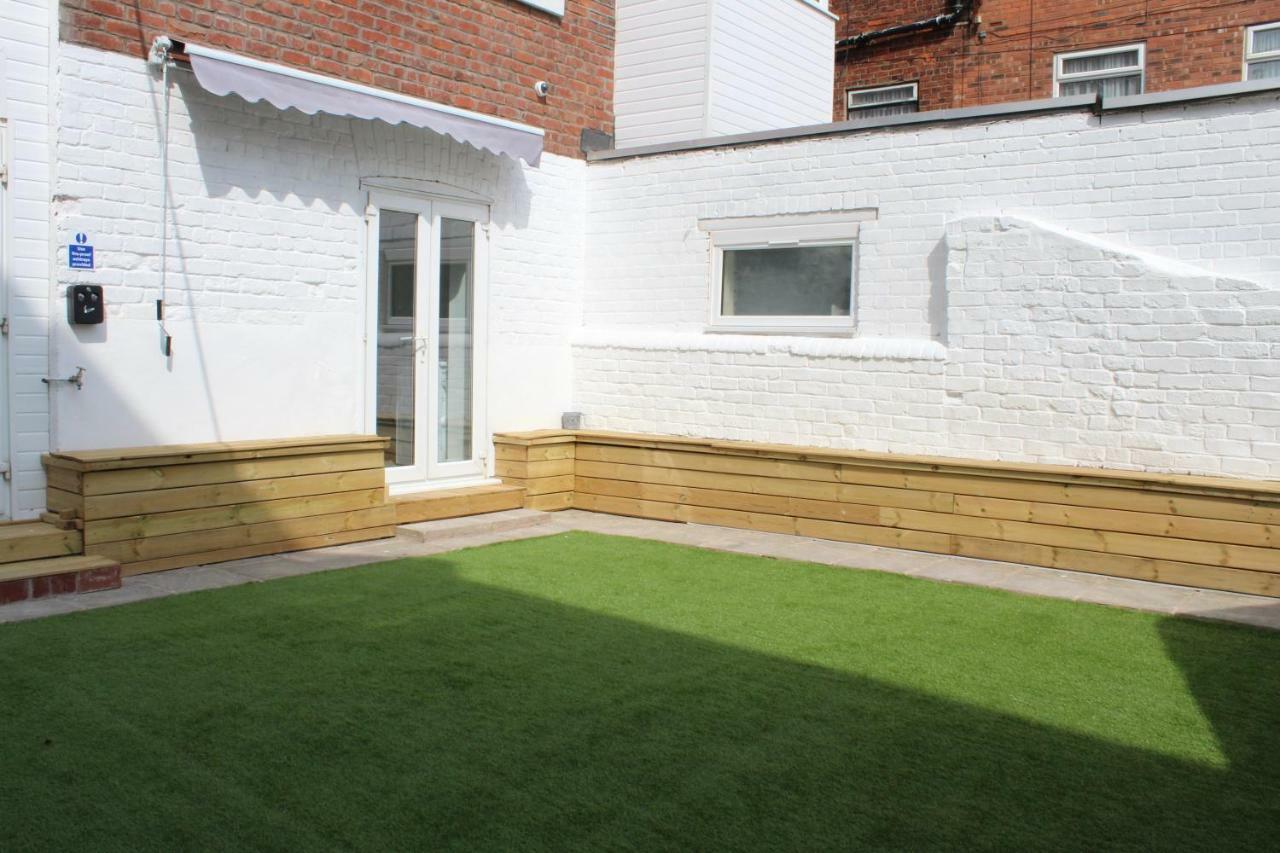 Backpackers Blackpool Hotel & Suites Exterior foto